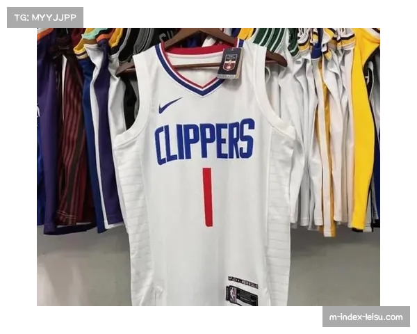 施罗德替补效率引发争议，骑士后场轮换合理性受质疑